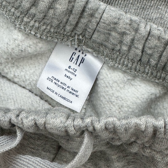 GAP Baby Gray Set Outfit - Picture 3 of 4